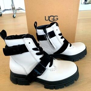UGG Ashton lace-up boots, white 7.5